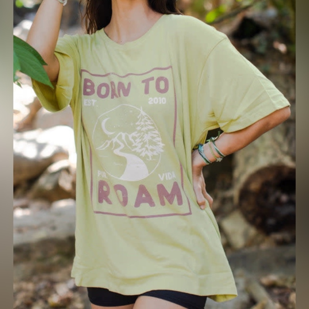 PURA VIDA PURAVIDA BORN TO ROAM CREW TEE LARGE oversized Yellow Graphic Tee - Picture 5 of 17